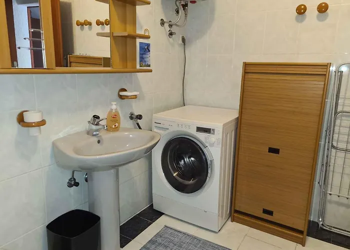 5 * Moscenicka Draga