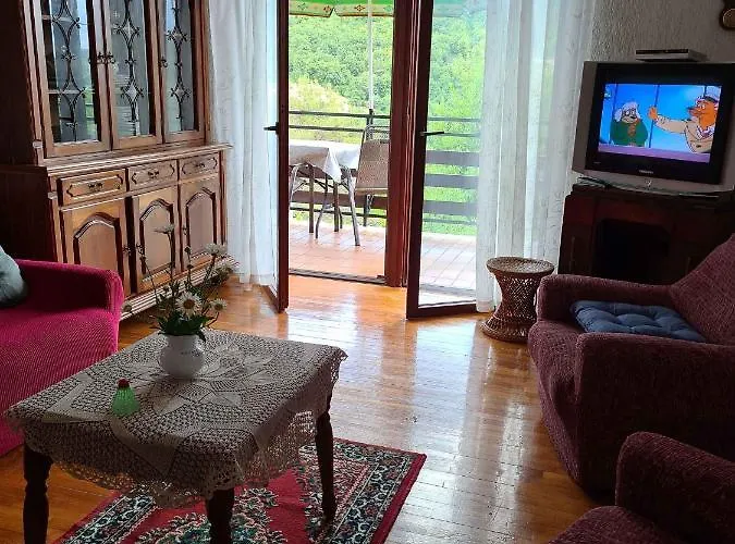 Apartman 5 *