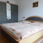 5 Mošćenička Draga