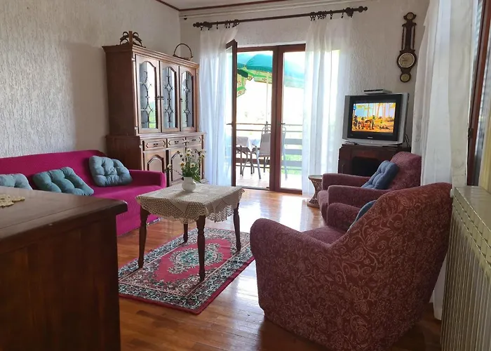5 * Mošćenička Draga